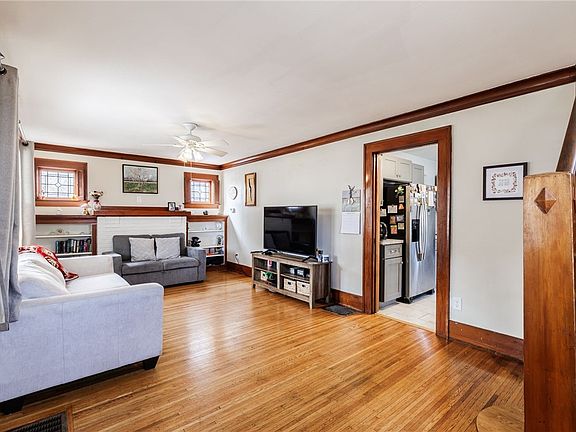 3rd image of 115 Allandale Ave