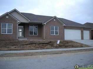 3724 Creekside Ct, Columbus, IN 47203