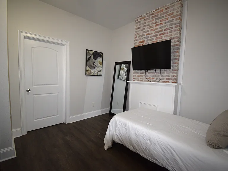 803 Belleville St #A — Photo 12