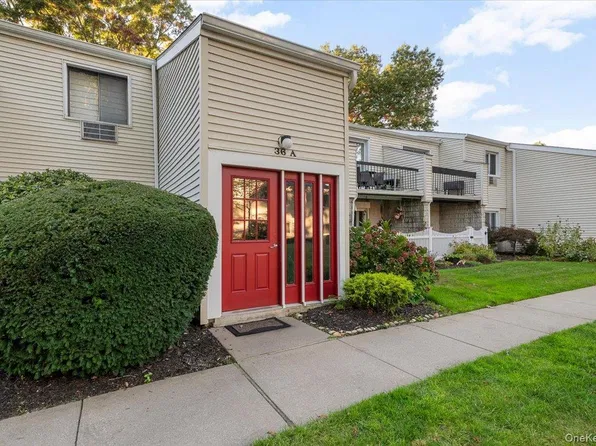 36 Richmond Boulevard #1A, Ronkonkoma, NY 11779