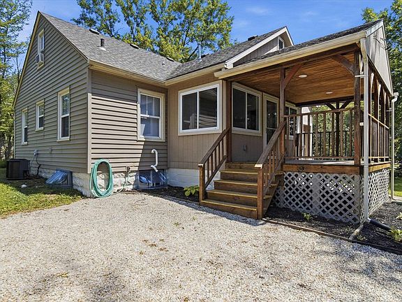 5th image of 3823 NW Topeka Blvd