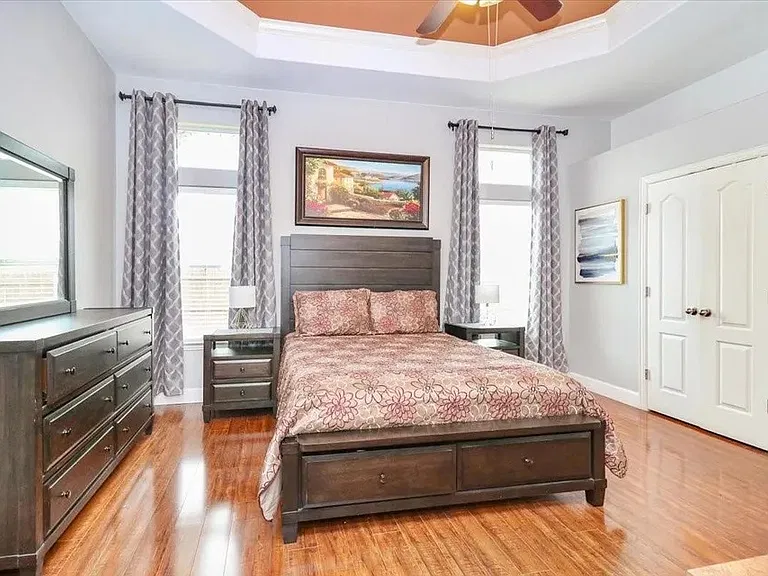 9070 Winding River Dr — Photo 10