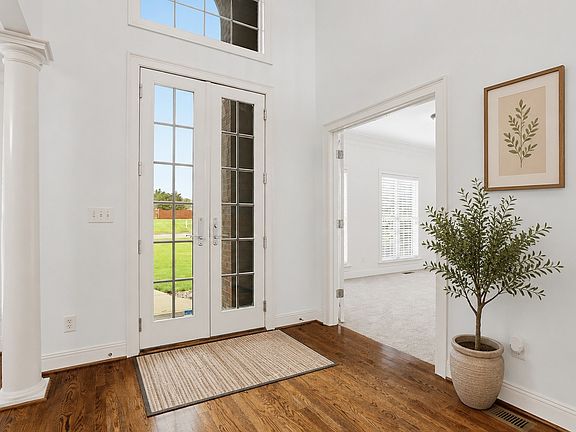 2nd image of 2292 Alexander Blvd