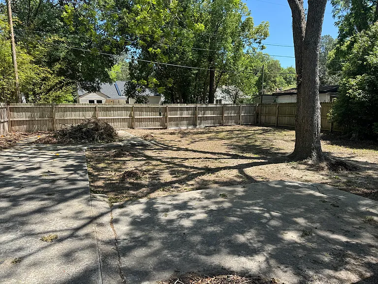 18 Palm Ave #B — Photo 8