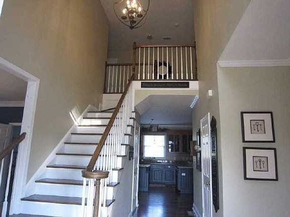 3rd image of 2460 Potomac View Ct
