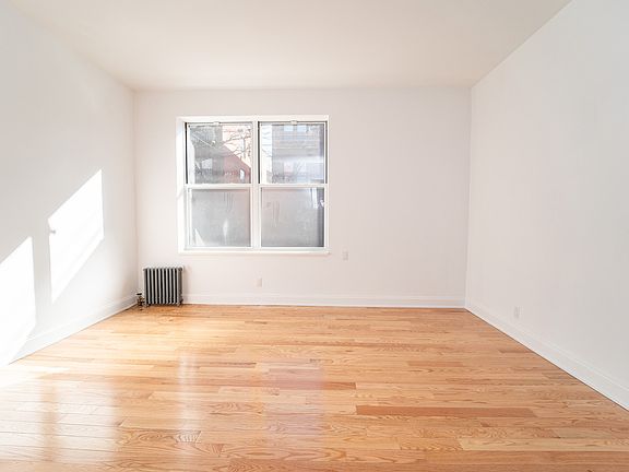 4th image of 22-68 27th St #1AB