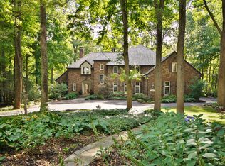 860 Sugarbush Rdg, Zionsville, IN 46077