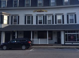 4 Main St APT C, Goffstown, NH 03045