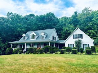 687 Old Waterbury Rd, Southbury, CT 06488