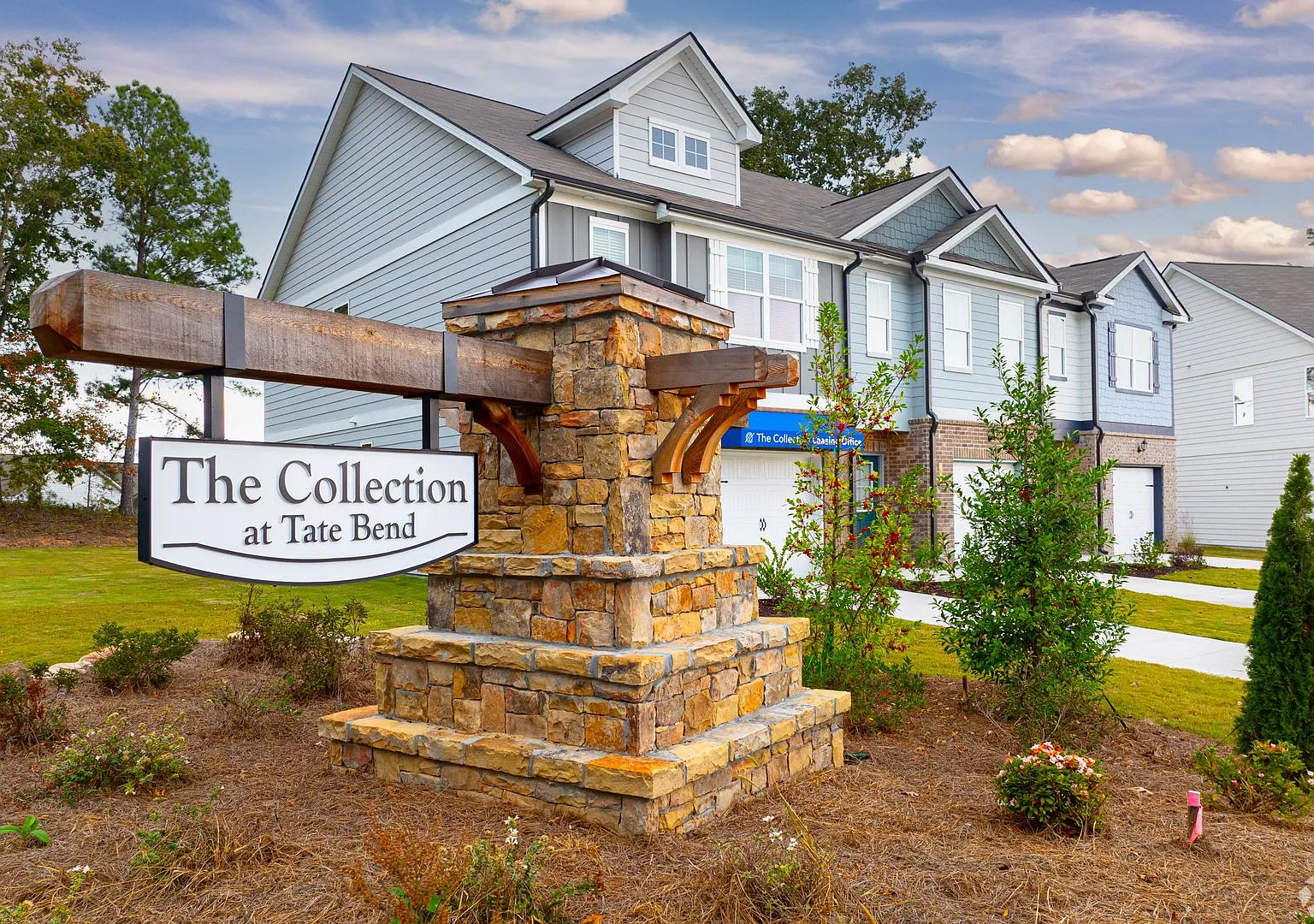 Brand New 3 Bed 2.5 Bathroom Townhomes In Calhoun! — Photo 1