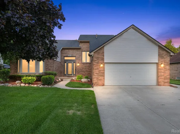 57638 Nicholas Dr, Washington, MI 48094