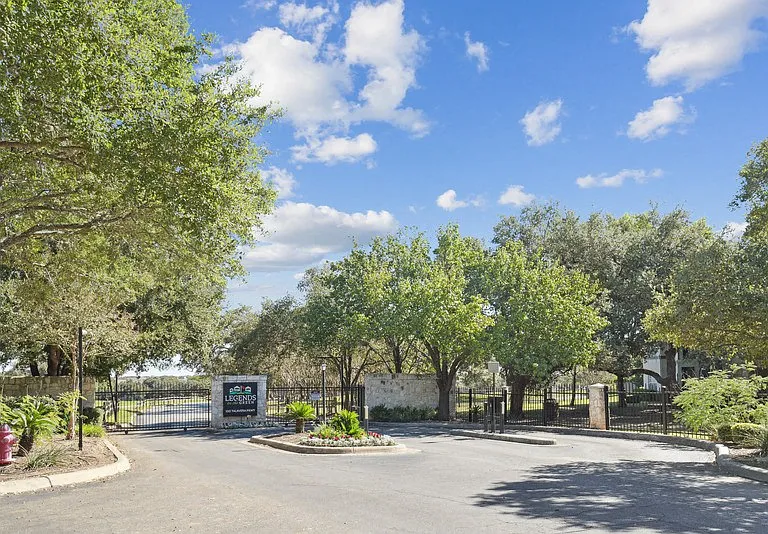 Legends on the Green Apartments, San Antonio, Texas