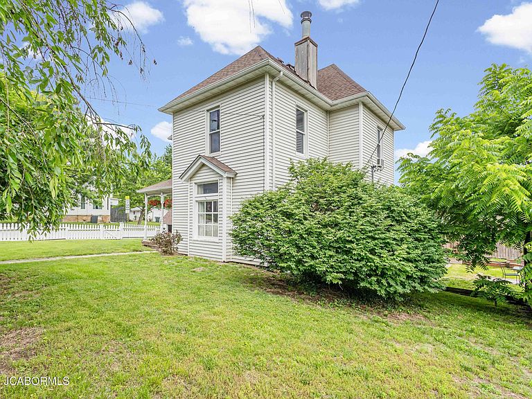 Listing photo 4