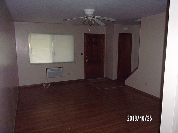 2nd image of 465 Brentwood Ave