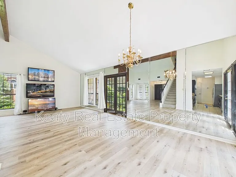 604 Briargate Walk Cir — Photo 8
