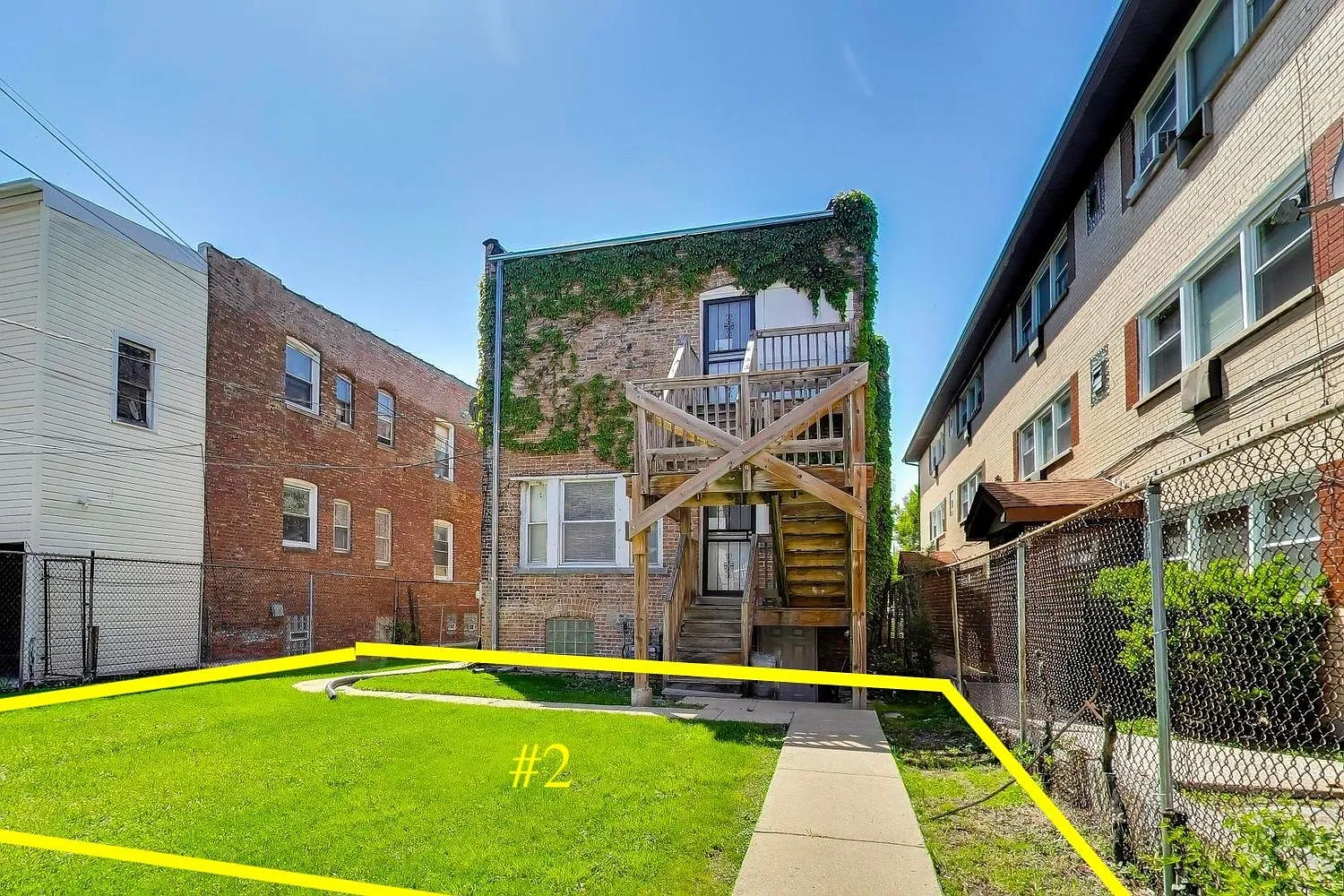 4 bed, $1,989 — Photo 1