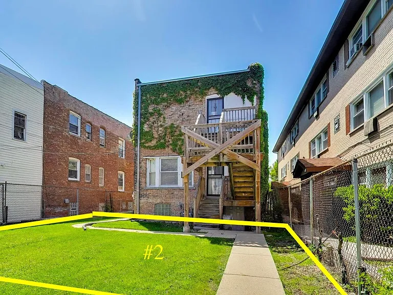 43 N Menard Ave #2 — Photo 1