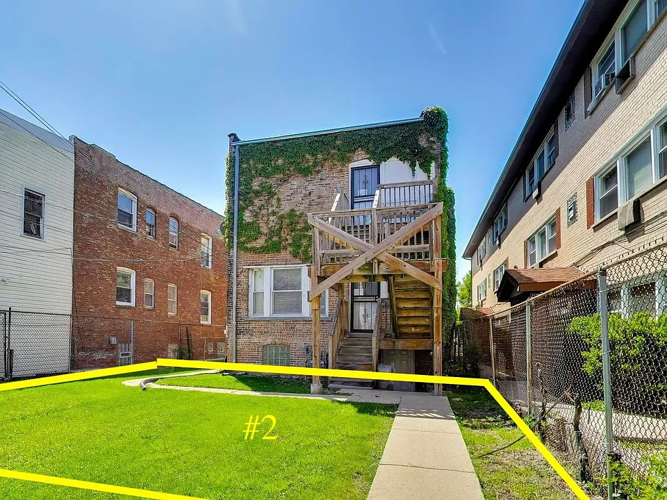 43 N Menard Ave #2