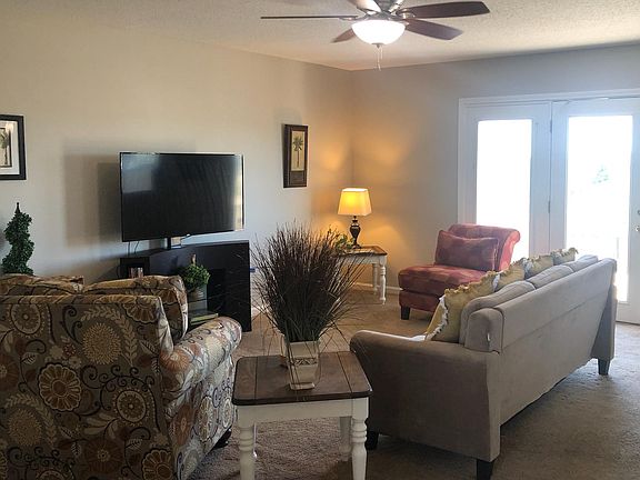 Living room with RoKu TV and DVD player