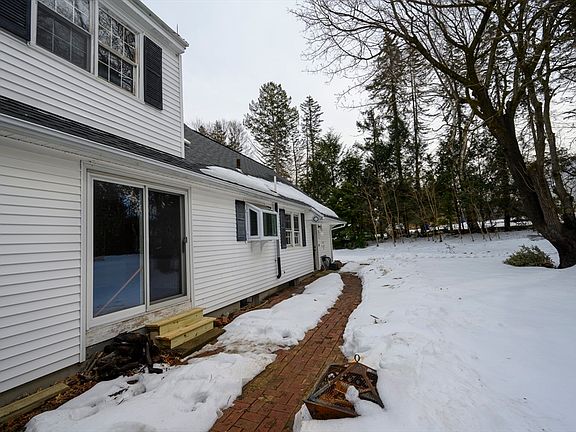 3rd image of 208 Rolling Ridge Rd