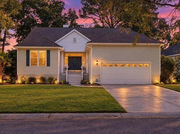1292 Wisteria Wall Dr, Mount Pleasant, SC 29464