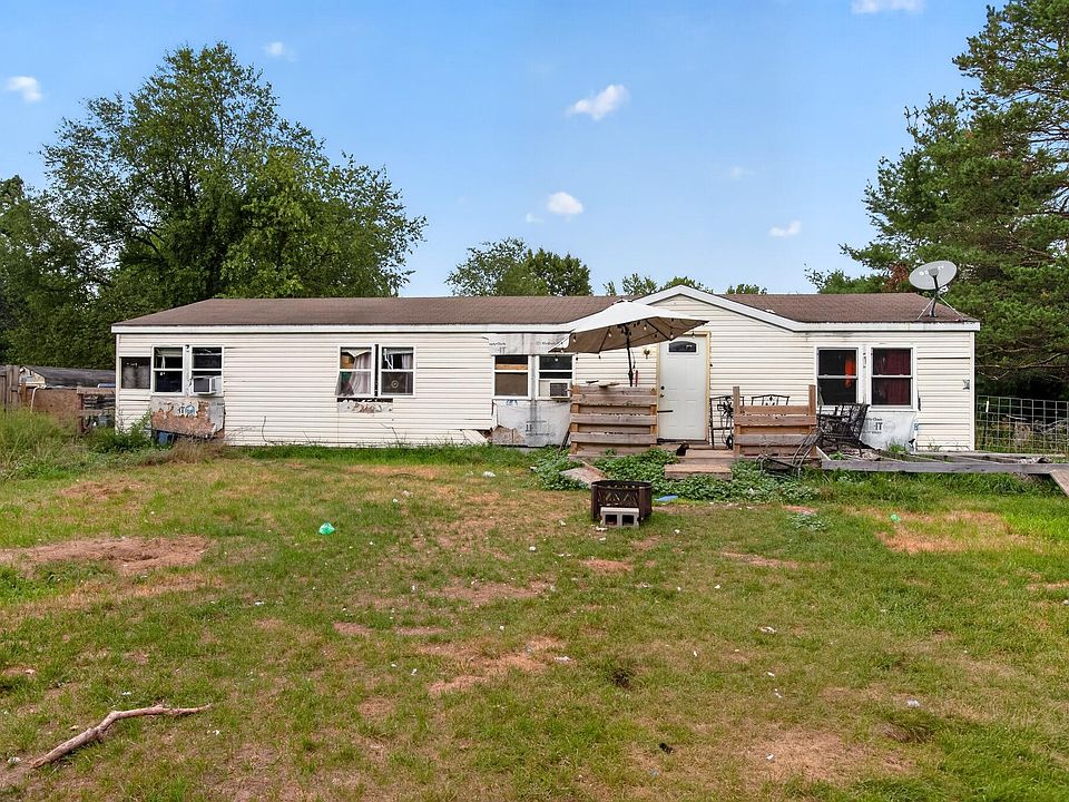 1st image of 8668 Holly St