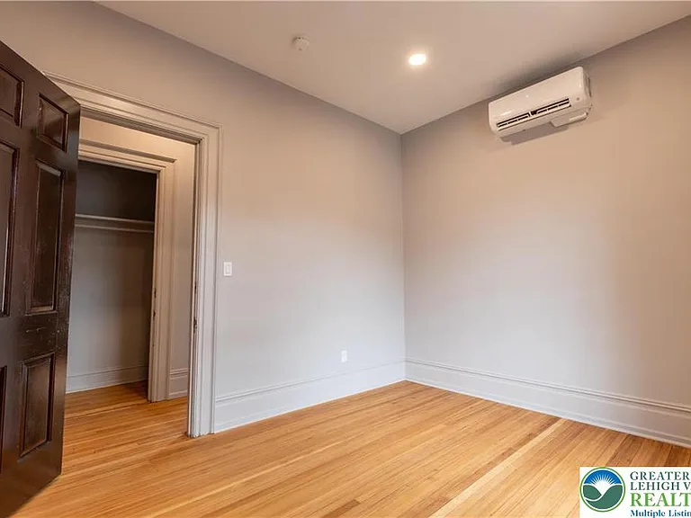 214 Spring Garden St #2B — Photo 18
