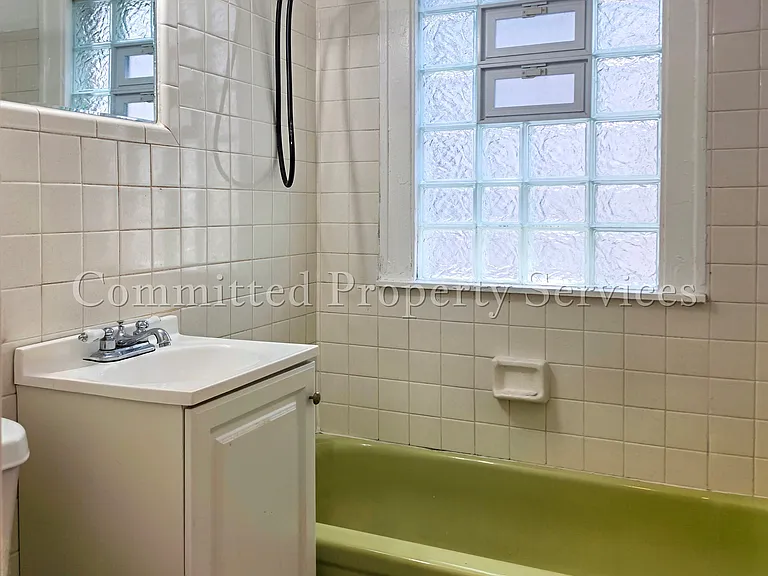 14148 Manor St — Photo 9