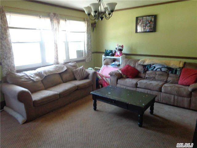 2nd image of 117 Noel Dr