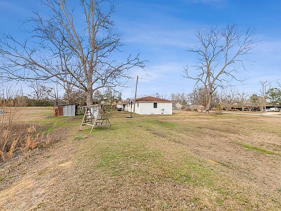 3rd image of 6610 Hodgesville Rd