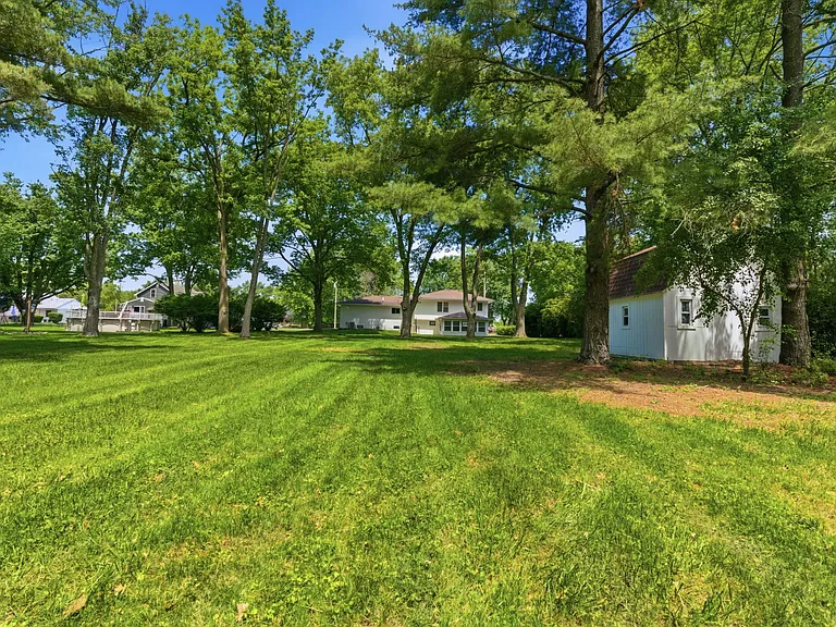 10173 Joliet St — Photo 29