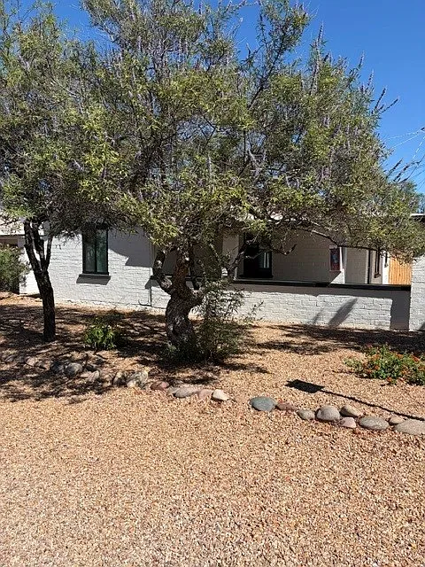 2 bed, 663 sqft, $1,400 — Photo 3