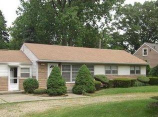 25360 W Nine Mile Rd, Southfield, MI 48033