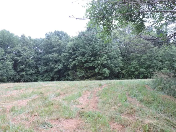 5611 E State Hwy E, Fair Grove, MO 65648