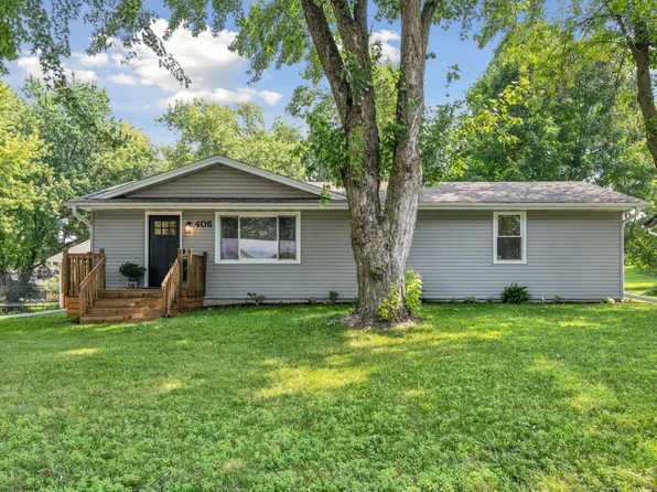 406 Adams Dr W, Young America, MN 55397