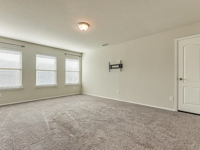 1900 Outpost Creek Ln — Photo 21