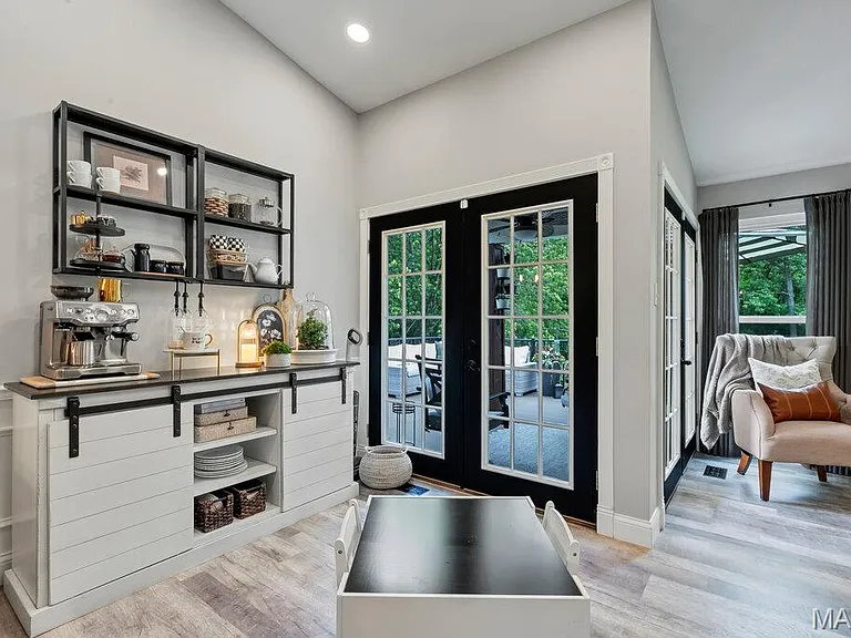 2947 Meramar Dr — Photo 11