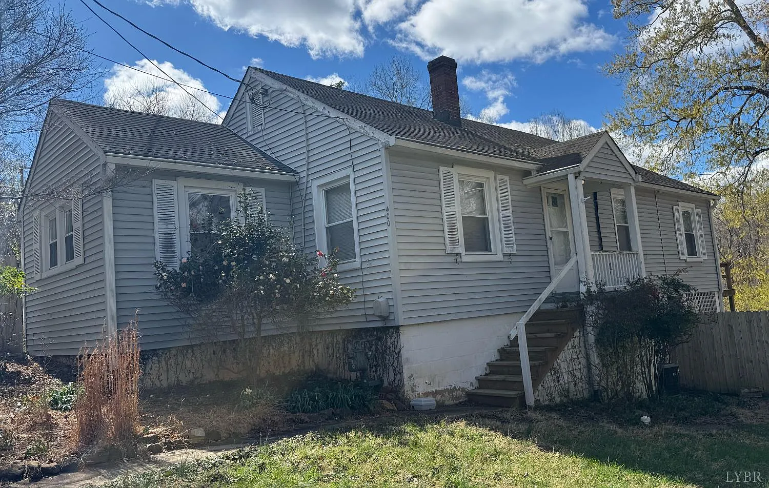 400 Arlington St photo 1