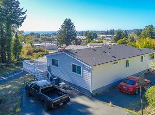 98295 E Benham Ln, Brookings, OR 97415