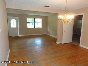 4th image of 5866 Lake Lucina Dr S