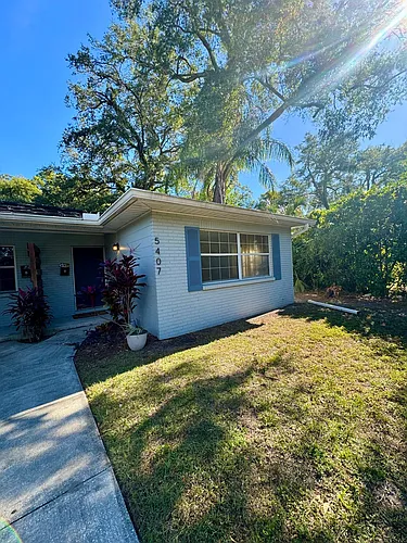 5407 N Suwanee Ave #B Photo 1