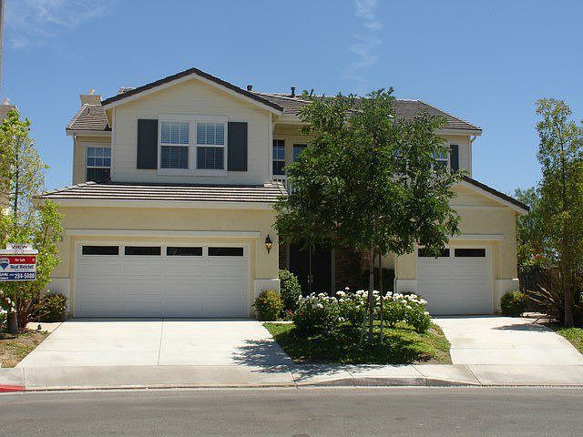 1st image of 24324 Foxglove Pl