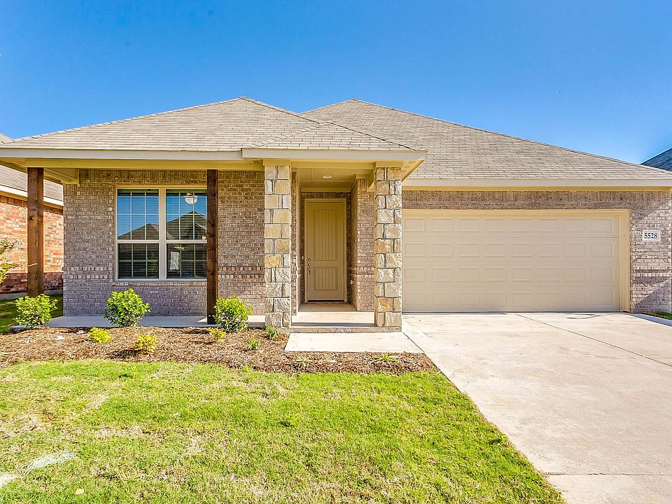 10393 Fort Ewell Trl, Crowley, TX 76036 Zillow