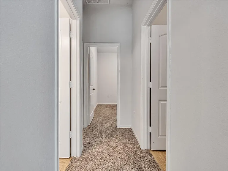 10026 Thicket Park Ln — Photo 25