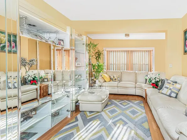 651 E 229th Street, Bronx, NY 10466