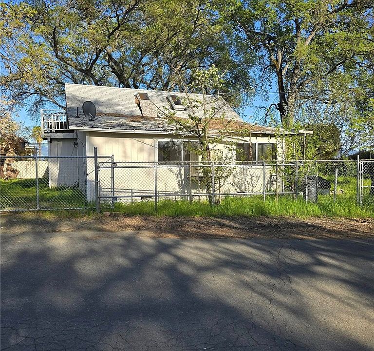 1st image of 2646 Beach Ln
