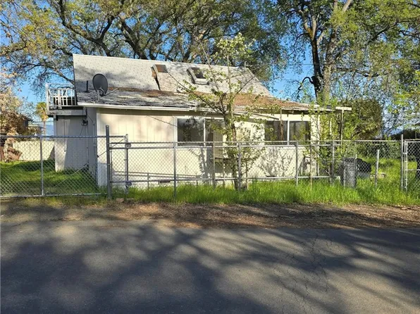 2646 Beach Ln, Lakeport, CA 95453