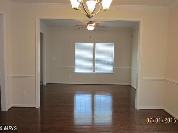 2nd image of 2 Warbler Ct