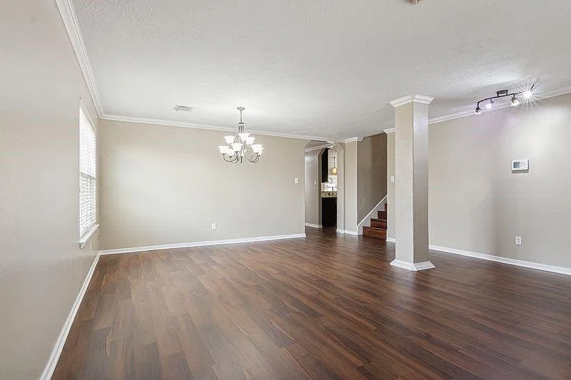 4 bed, 2.5 bath, 2668 sqft, $2,500 — Photo 4