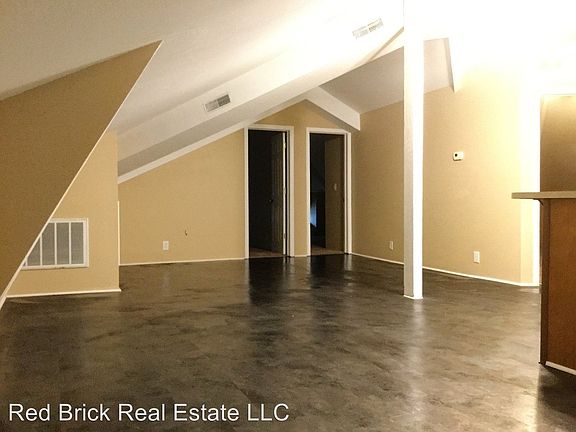 5th image of 829 S 6th St #2